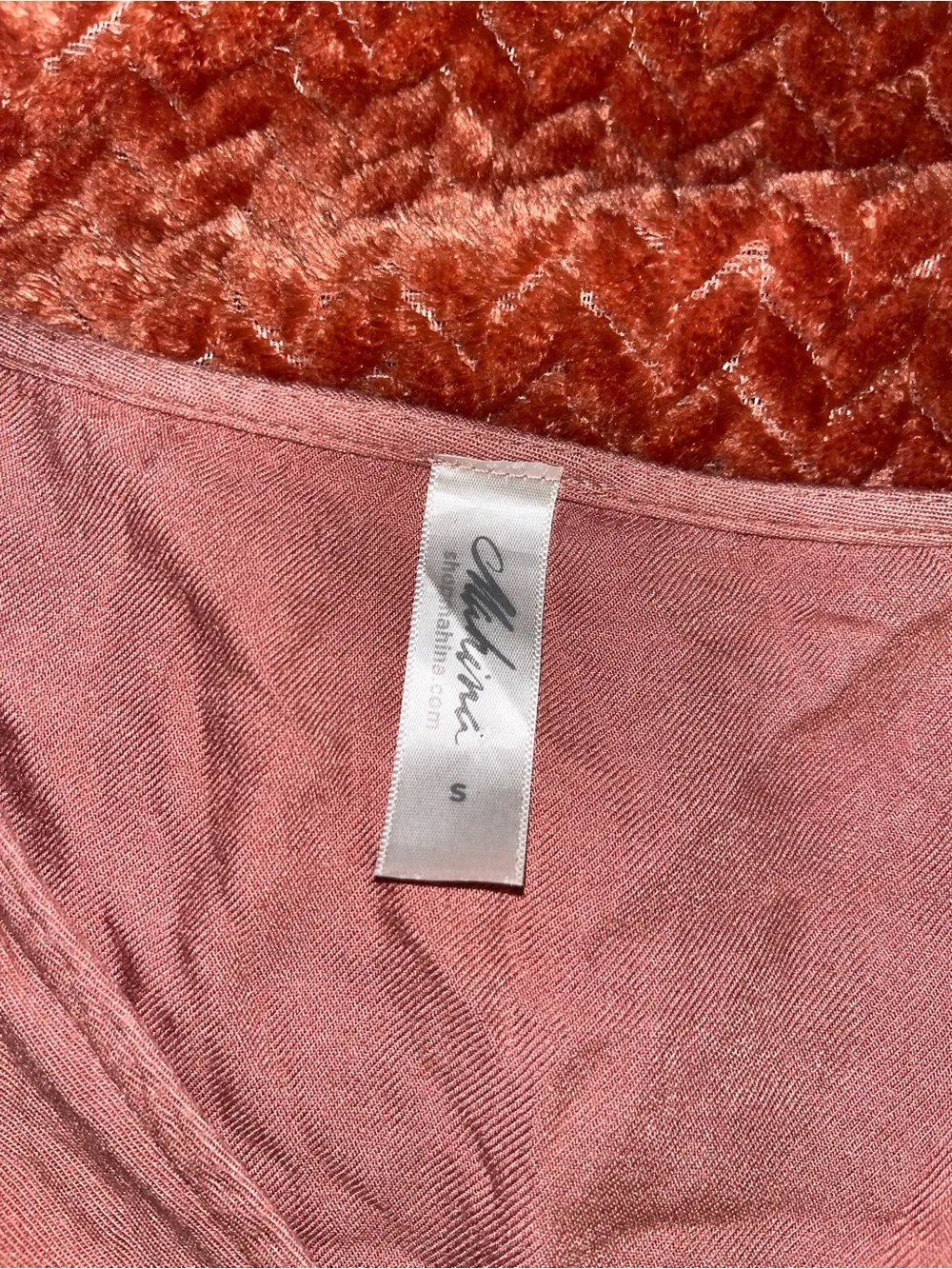 MARINA Dusty Rose Tie-Front Crop Top. Size S - Picture 4 of 4